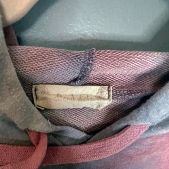 Altar'd state Cropped hoodie, size Large - Picture 4 of 5